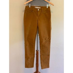 Women’s Levi Corduroy Pants